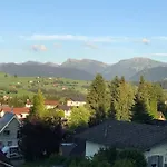 - Modernes Zuhause Mit Allgaeu Aussicht *